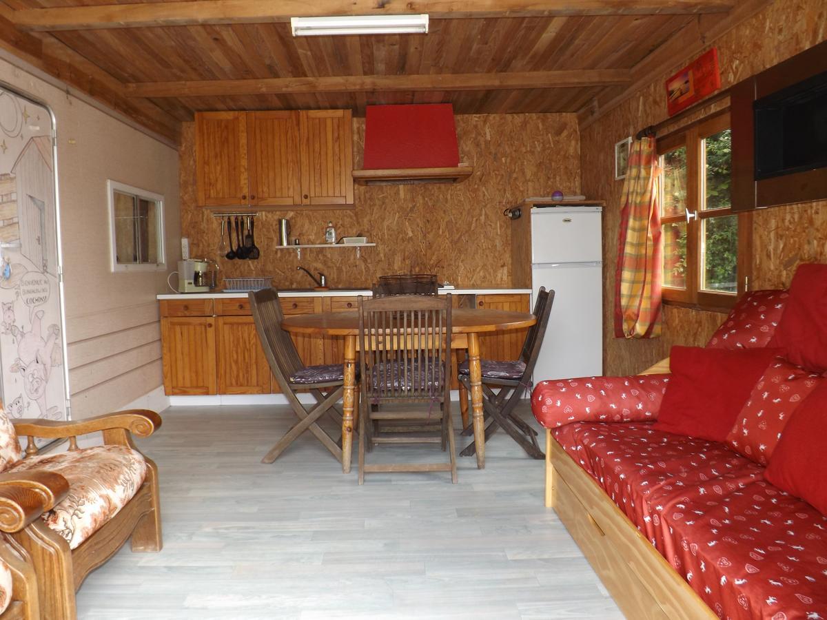 Отель Camping La Viotterie La Boissiere  Экстерьер фото