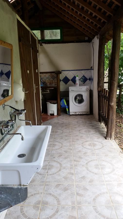 Отель Camping La Viotterie La Boissiere  Экстерьер фото